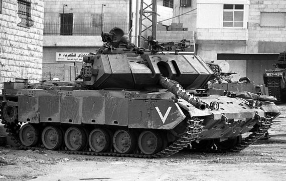 Иллюстрация к книге — Израильские танки в бою [i_145.jpg]