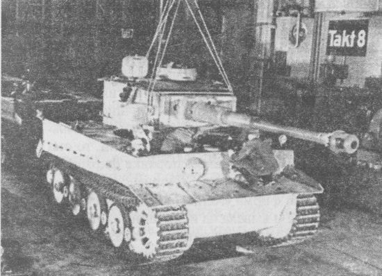 Иллюстрация к книге — Немецкие танки в бою [i_165.jpg]