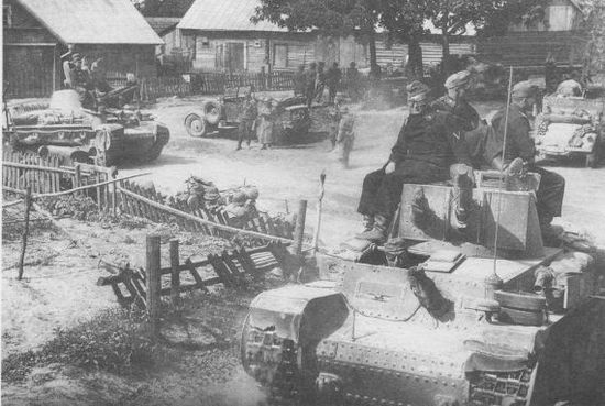 Иллюстрация к книге — Немецкие танки в бою [i_203.jpg]