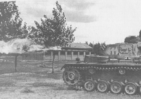 Иллюстрация к книге — Немецкие танки в бою [i_210.jpg]