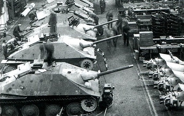 Иллюстрация к книге — Славянская броня Гитлера [i_165.jpg]