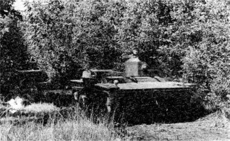 Иллюстрация к книге — Советские танки в бою. От Т-26 до ИС-2 [i_027.jpg]