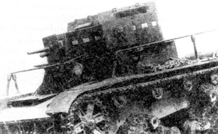 Иллюстрация к книге — Советские танки в бою. От Т-26 до ИС-2 [i_036.jpg]