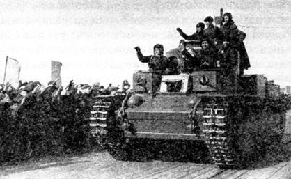 Иллюстрация к книге — Советские танки в бою. От Т-26 до ИС-2 [i_081.jpg]