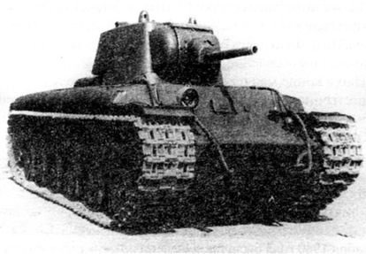 Иллюстрация к книге — Советские танки в бою. От Т-26 до ИС-2 [i_132.jpg]