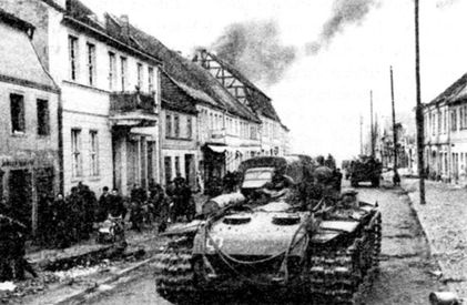 Иллюстрация к книге — Советские танки в бою. От Т-26 до ИС-2 [i_146.jpg]