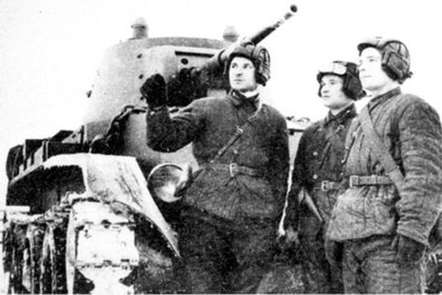 Иллюстрация к книге — Советские танки в бою. От Т-26 до ИС-2 [i_176.jpg]