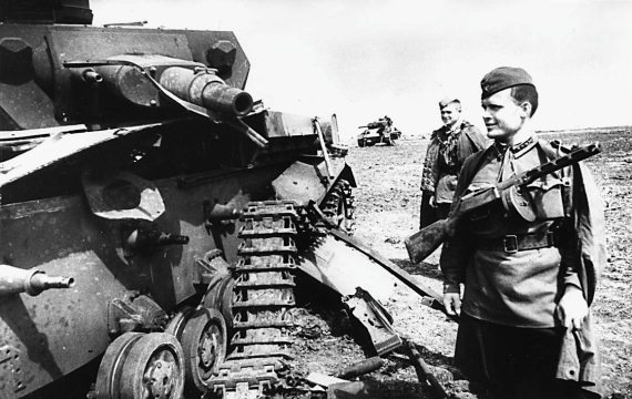 Иллюстрация к книге — Танковые асы Второй Мировой [i_046.jpg]