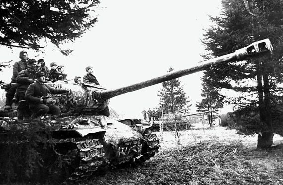 Иллюстрация к книге — Танковые асы Второй Мировой [i_147.jpg]