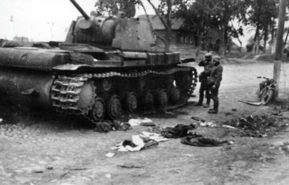 Иллюстрация к книге — Танковые асы Второй Мировой [i_208.jpg]