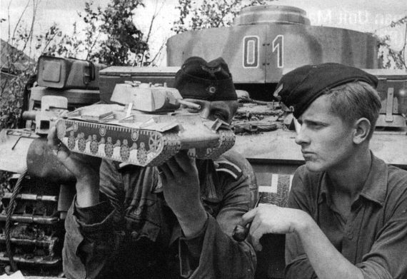 Иллюстрация к книге — Танковые асы Второй Мировой [i_286.jpg]