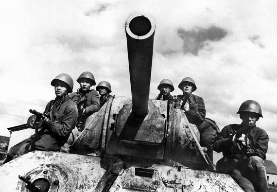 Иллюстрация к книге — Танковые асы Второй Мировой [i_299.jpg]