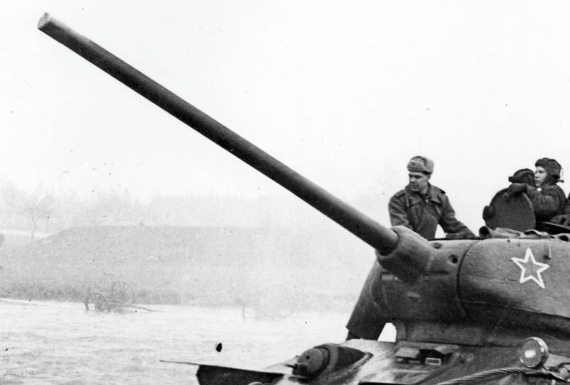 Иллюстрация к книге — Танковые асы Второй Мировой [i_300.jpg]