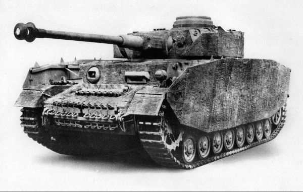 Иллюстрация к книге — Танковые асы Гитлера [i_012.jpg]