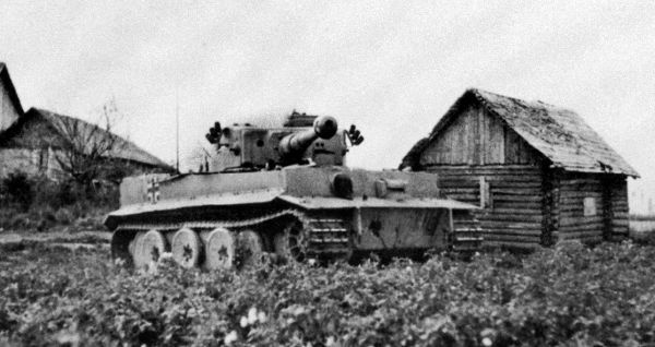 Иллюстрация к книге — Танковые асы Гитлера [i_035.jpg]