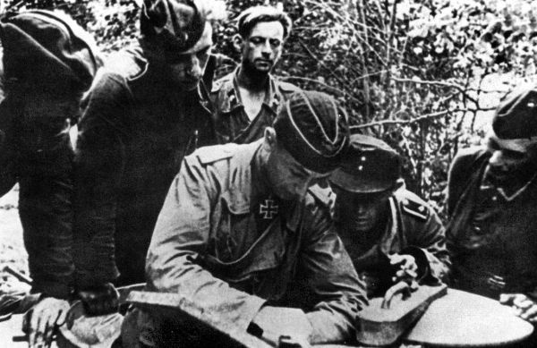 Иллюстрация к книге — Танковые асы Гитлера [i_036.jpg]