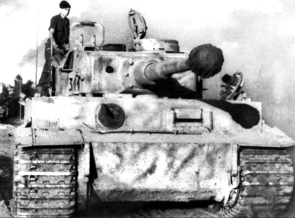 Иллюстрация к книге — Танковые асы Гитлера [i_039.jpg]