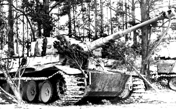 Иллюстрация к книге — Танковые асы Гитлера [i_047.jpg]