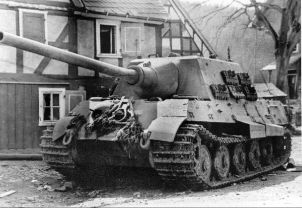 Иллюстрация к книге — Танковые асы Гитлера [i_052.jpg]