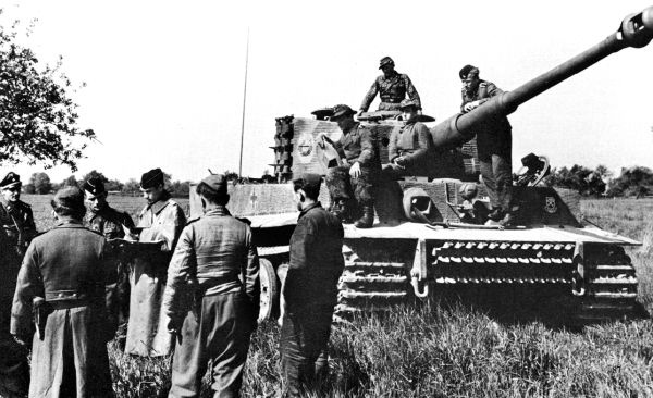 Иллюстрация к книге — Танковые асы Гитлера [i_078.jpg]