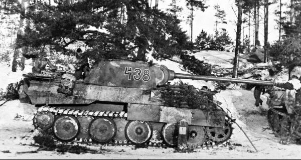 Иллюстрация к книге — Танковые асы Гитлера [i_101.jpg]