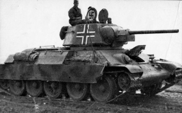 Иллюстрация к книге — Танковые асы Гитлера [i_103.jpg]