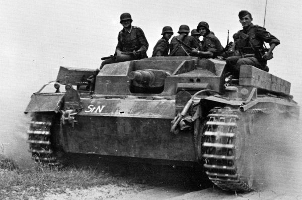 Иллюстрация к книге — Танковые асы Гитлера [i_120.jpg]