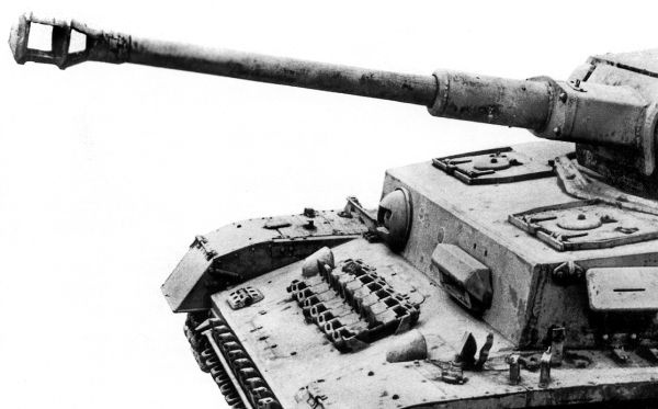 Иллюстрация к книге — Танковые асы Гитлера [i_145.jpg]