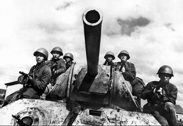 Иллюстрация к книге — Танковые асы Гитлера [i_147.jpg]