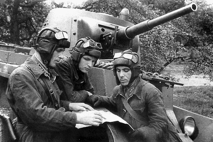 Иллюстрация к книге — Танковые асы Сталина [i_065.jpg]