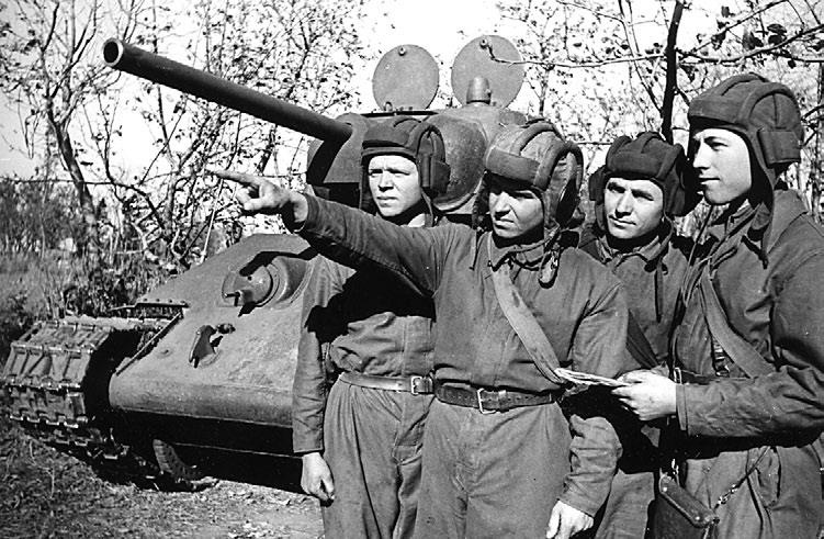 Иллюстрация к книге — Танковые асы Сталина [i_077.jpg]