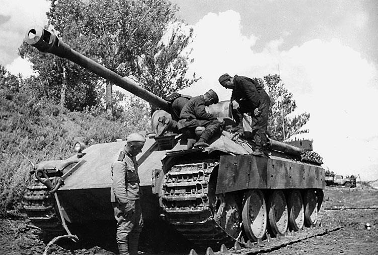 Иллюстрация к книге — Танковые асы Сталина [i_102.jpg]