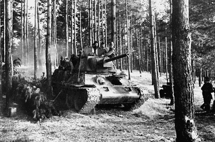 Иллюстрация к книге — Танковые асы Сталина [i_104.jpg]