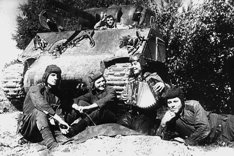 Иллюстрация к книге — Танковые асы Сталина [i_123.jpg]