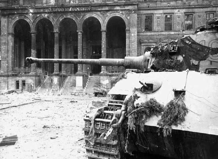 Иллюстрация к книге — Танковые асы Сталина [i_136.jpg]