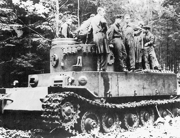 Иллюстрация к книге — Тяжелый танк «Тигр». Смертельное оружие Рейха [i_009.jpg]