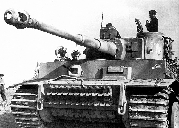 Иллюстрация к книге — Тяжелый танк «Тигр». Смертельное оружие Рейха [i_095.jpg]