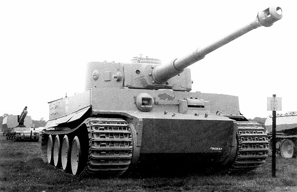 Иллюстрация к книге — Тяжелый танк «Тигр». Смертельное оружие Рейха [i_101.jpg]