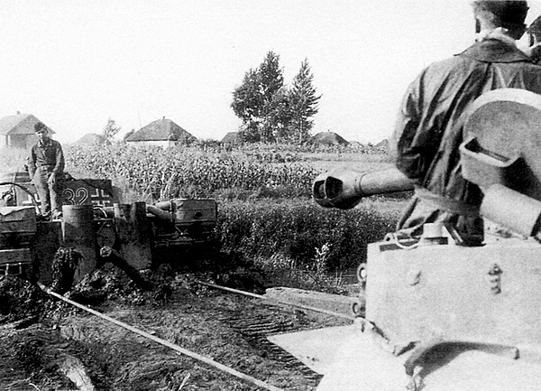 Иллюстрация к книге — Тяжелый танк «Тигр». Смертельное оружие Рейха [i_110.jpg]