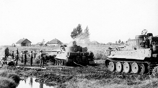 Иллюстрация к книге — Тяжелый танк «Тигр». Смертельное оружие Рейха [i_111.jpg]