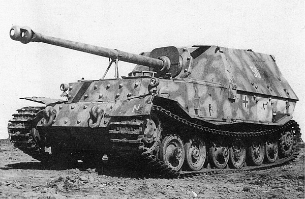 Иллюстрация к книге — Тяжелый танк «Тигр». Смертельное оружие Рейха [i_162.jpg]