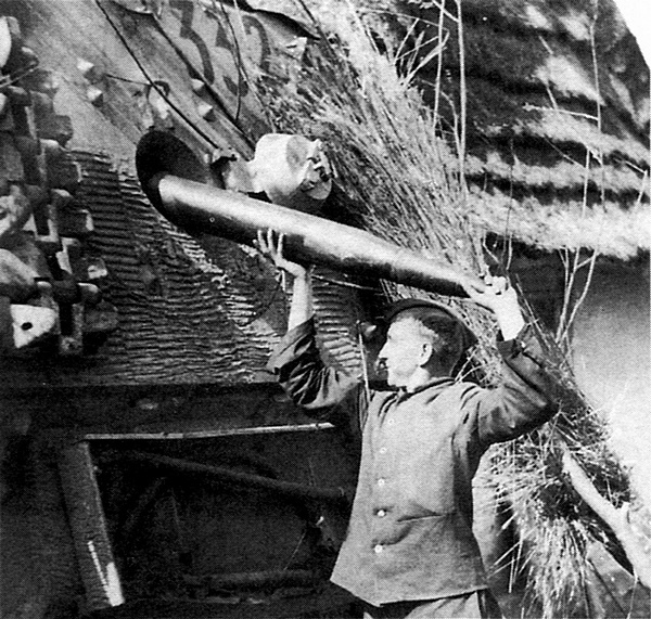 Иллюстрация к книге — Тяжелый танк «Тигр». Смертельное оружие Рейха [i_169.jpg]