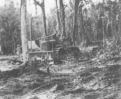 Иллюстрация к книге — Пикирующие бомбардировщики: История пикировщика. Пикировщики над джунглями [_15.jpg]