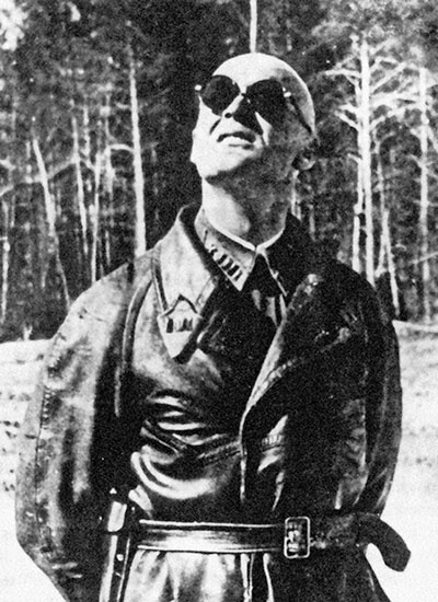 Иллюстрация к книге — На перехват! Летная книжка &quot;сталинского сокола&quot; [i_010.jpg]