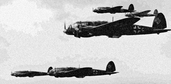 Иллюстрация к книге — На перехват! Летная книжка &quot;сталинского сокола&quot; [i_021.jpg]