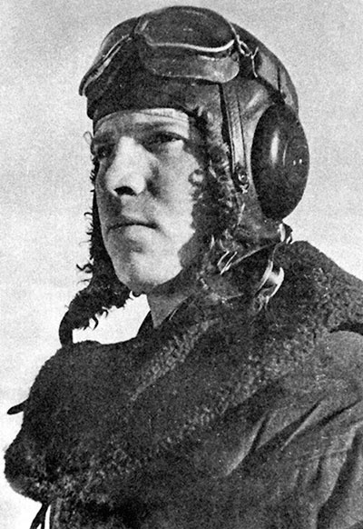 Иллюстрация к книге — На перехват! Летная книжка &quot;сталинского сокола&quot; [i_024.jpg]