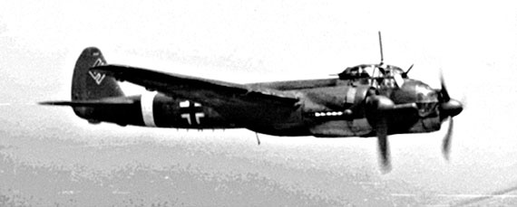 Иллюстрация к книге — На перехват! Летная книжка &quot;сталинского сокола&quot; [i_032.jpg]