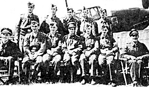 Иллюстрация к книге — На перехват! Летная книжка &quot;сталинского сокола&quot; [i_052.jpg]