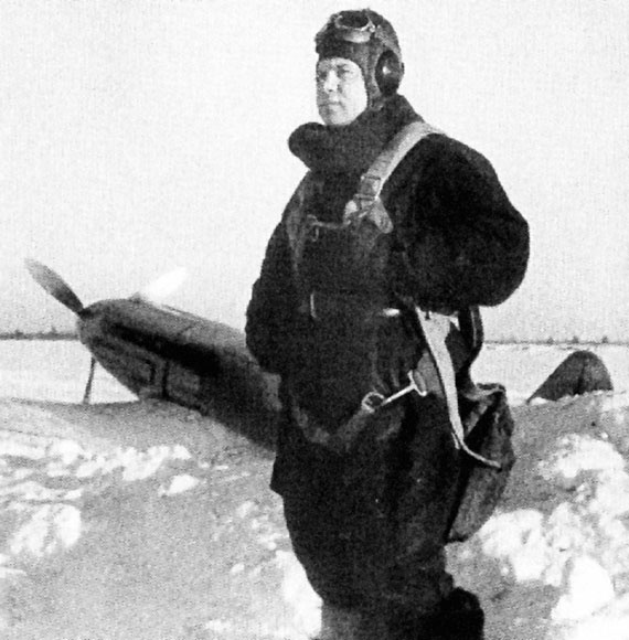 Иллюстрация к книге — На перехват! Летная книжка &quot;сталинского сокола&quot; [i_057.jpg]