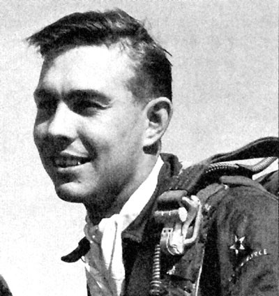 Иллюстрация к книге — На перехват! Летная книжка "сталинского сокола" [i_074.jpg]